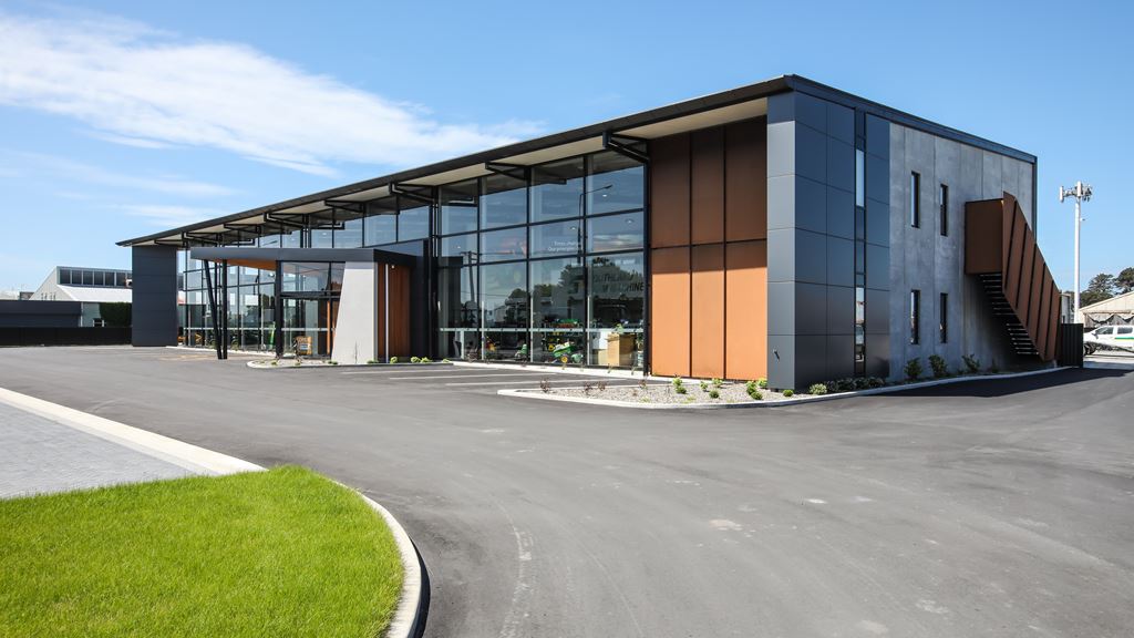 Southland Farm Machinery Henderson Construction Registered Master